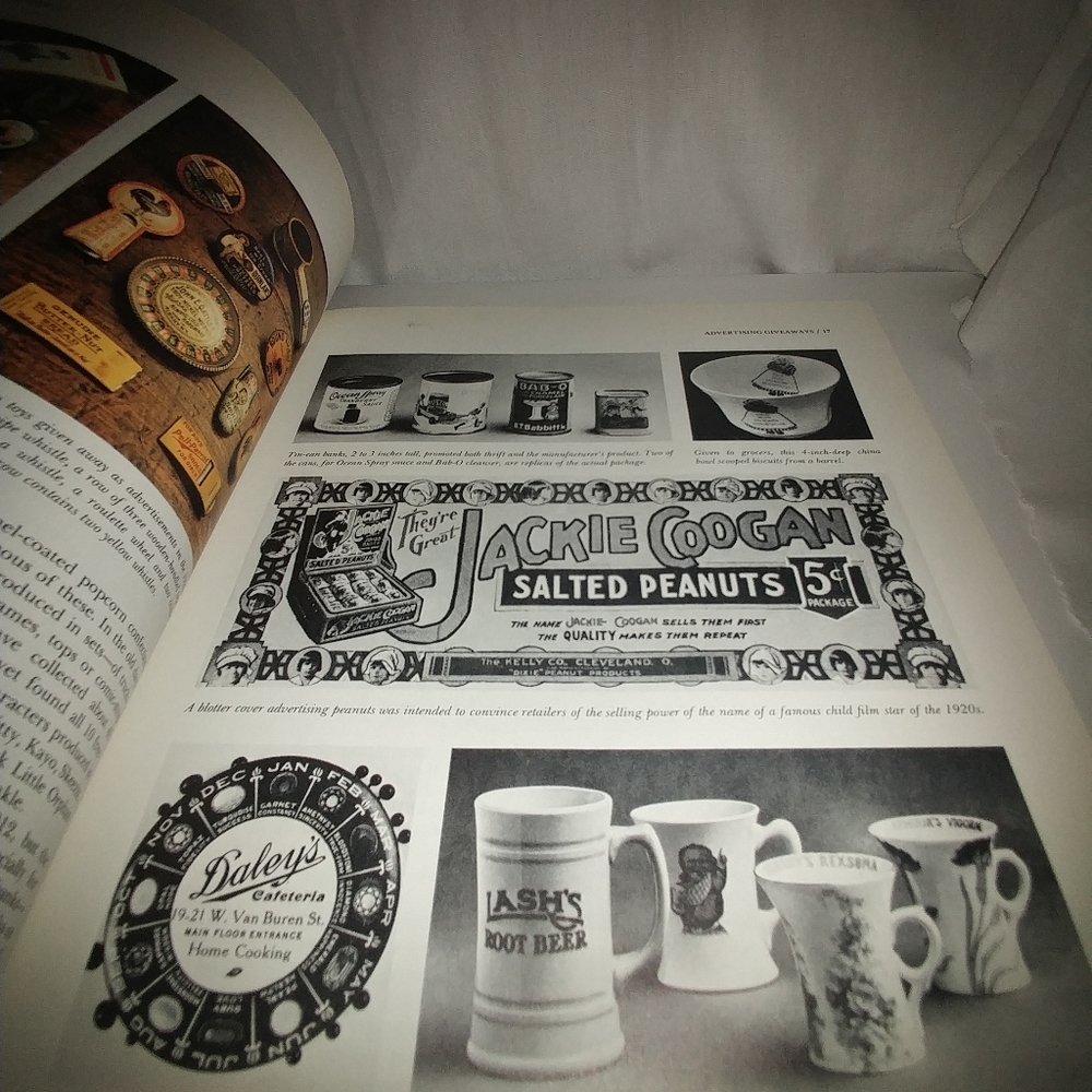 The Encyclopedia of Collectibles Advertising Givea - Picture 8 of 8